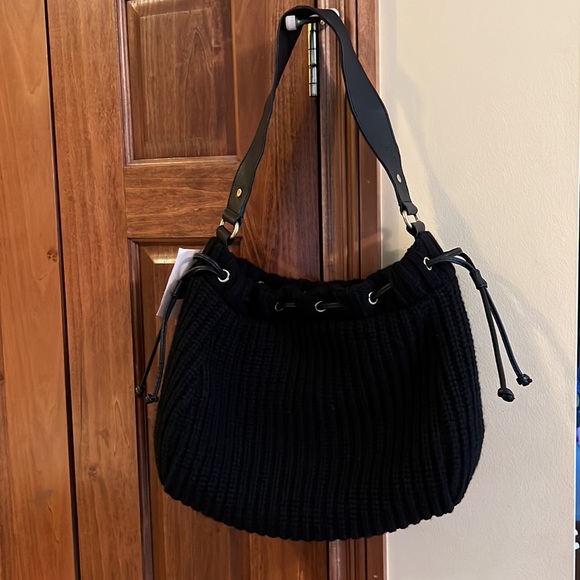 NWT Ugg Shoulder Bag - Picture 8 of 10